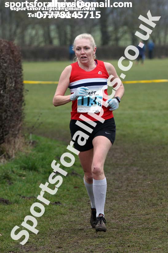 Senior and veteran womens 2018 Durham Cathedral Cross Country Relay. Photo:  David T. Hewitson/Sports for All Pics